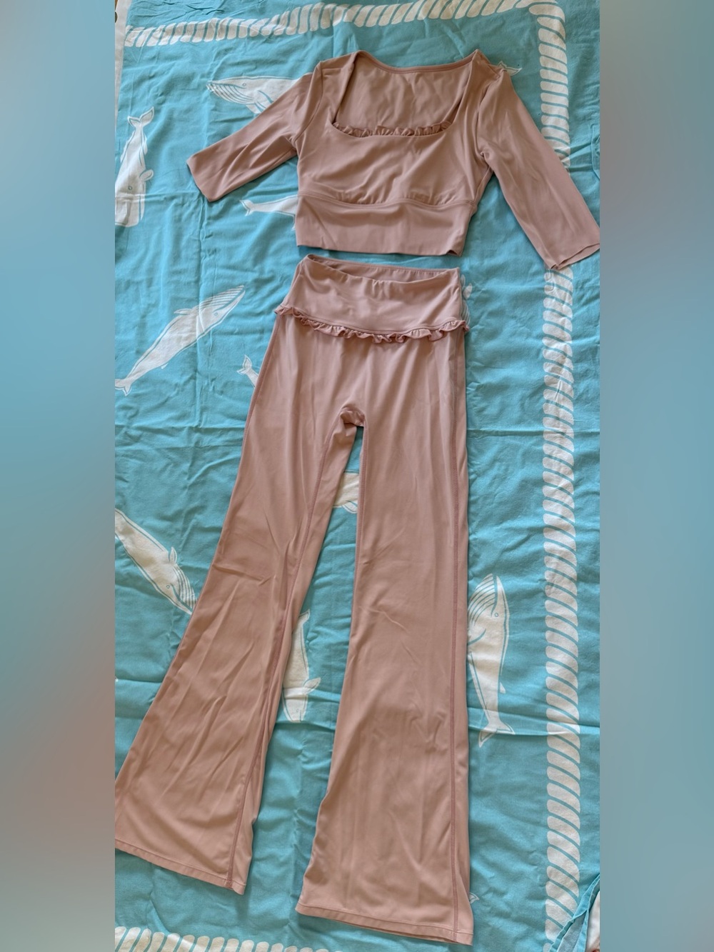Mauve Ruffle Waist Flared Leggings size M with free matching top